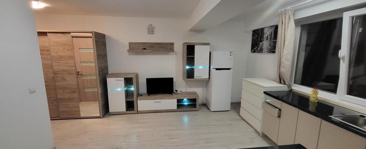 Studio 32 Bulevardul Oltenia Крайова Екстер'єр фото